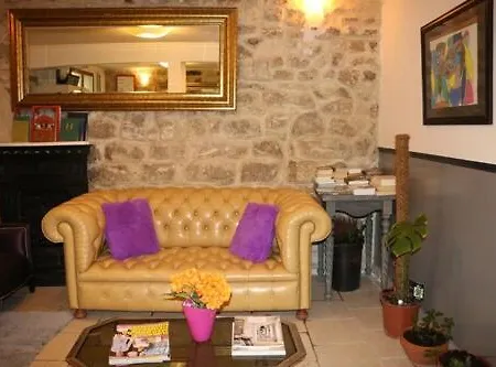 Hotel Clermont Montmartre París