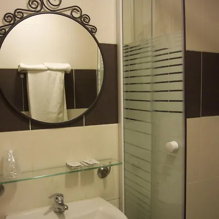 Clermont Montmartre * Párizs